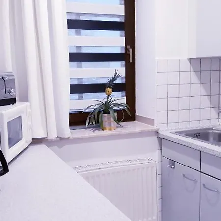 - Lehmanns Apartment *