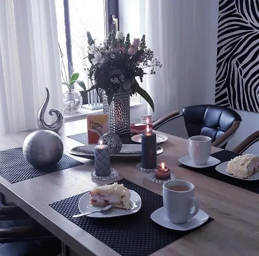 - Lehmanns Apartment *