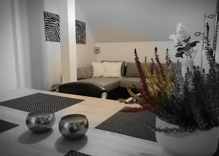 - Lehmanns Apartment *