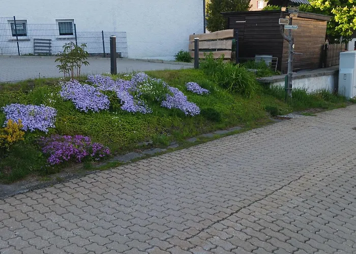 - Lehmanns Apartment *